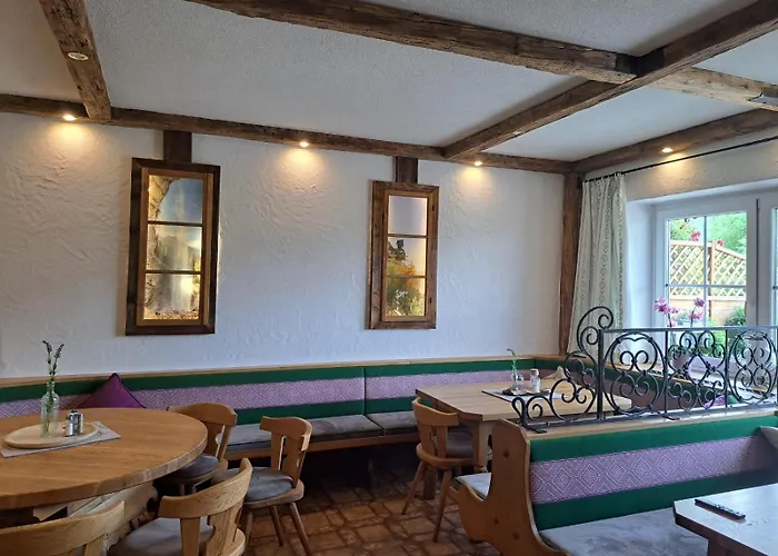 Reiterhof Aigner مزرعة للإقامة